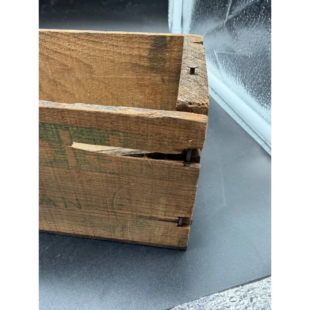 Vintage Swift & Company Brookfield Cheese Crate Wooden Advertising Box Chicago